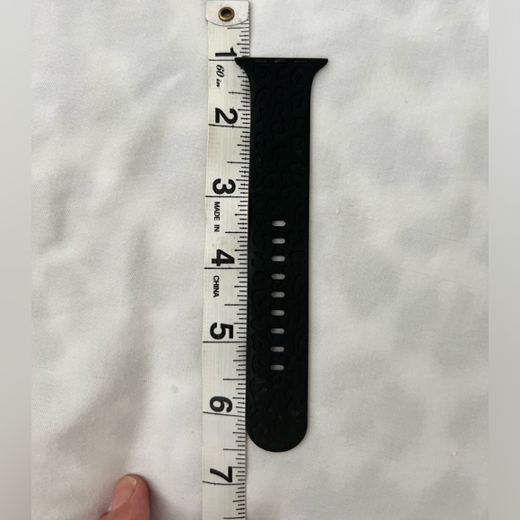 Black Leopard Apple Watch Band - Picture 5 of 6